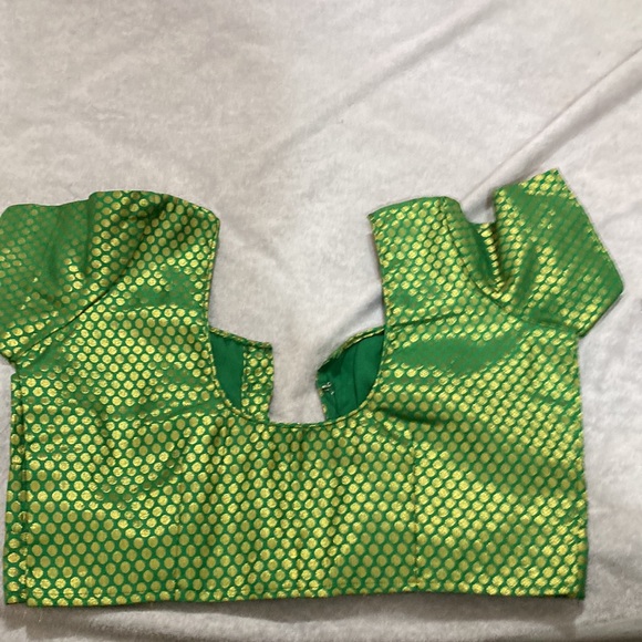 Women Green Green Woven -Design Brocade Blouse - Picture 2 of 2